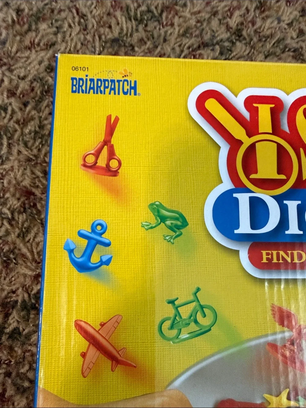 I SPY Dig In Find-It Game — Red, Blue, Green & Yellow Pieces